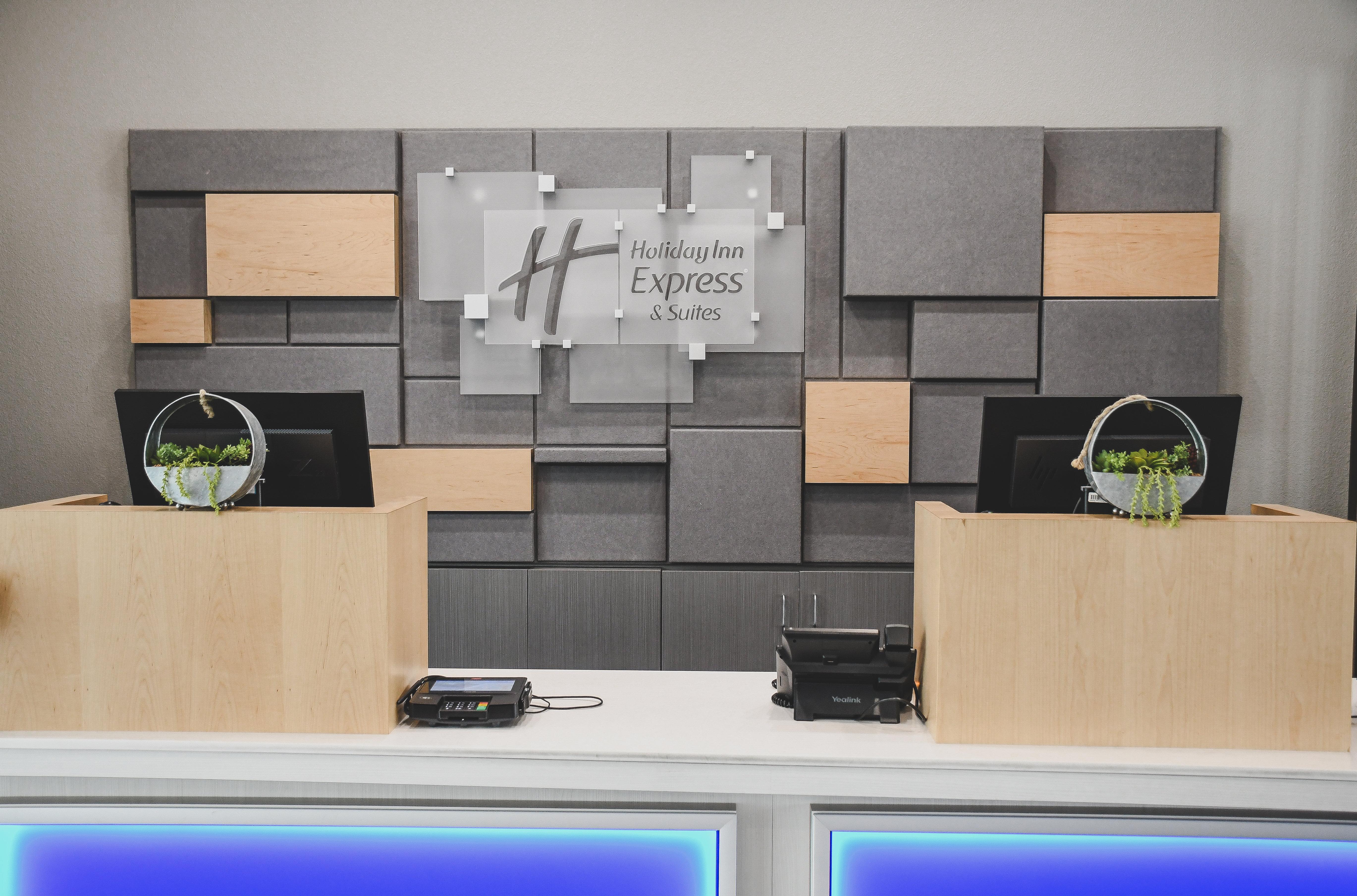 Holiday Inn Express & Suites - Omaha Downtown - Airport By Ihg Екстер'єр фото